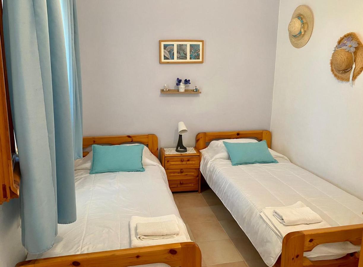 Pitsa'S Rooms Tsonia Bagian luar foto